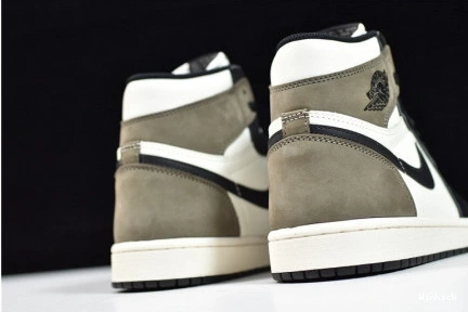 AIR JORDAN 555088-105 OG HIGH MOCHA' 1 RETRO 'DARK 1015